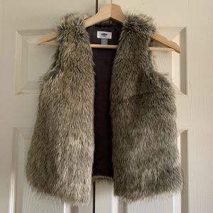 Old Navy Faux Fur Vest sz L 10/12